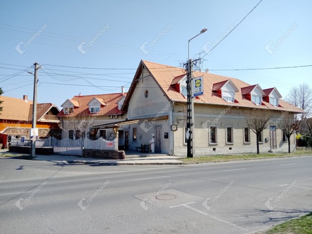 Eladó üzlethelyiség, Tapolcán 129 M Ft, 7 szobás