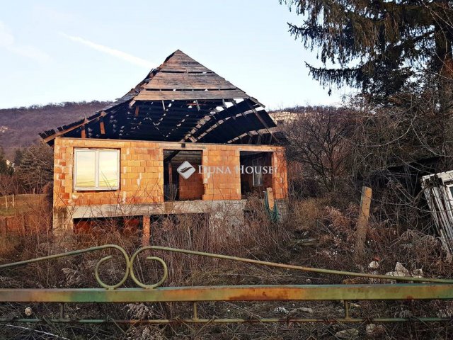 Eladó családi ház, Tatabányán 14.9 M Ft, 5 szobás