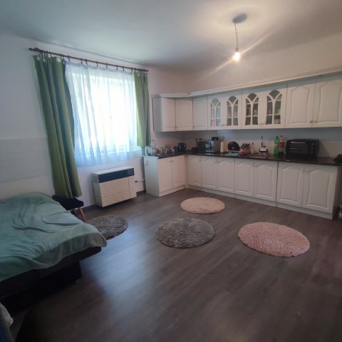 Eladó családi ház, Apátfalván 15.5 M Ft, 2 szobás