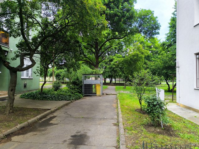 Eladó téglalakás, Miskolcon, Pozsonyi utcában 17.5 M Ft