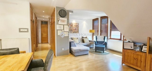 Eladó családi ház, Szombathelyen 89.9 M Ft, 6 szobás