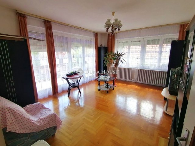 Eladó családi ház, Budapesten, IV. kerületben 99.5 M Ft