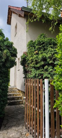 Eladó családi ház, Pécsett 120 M Ft, 4 szobás