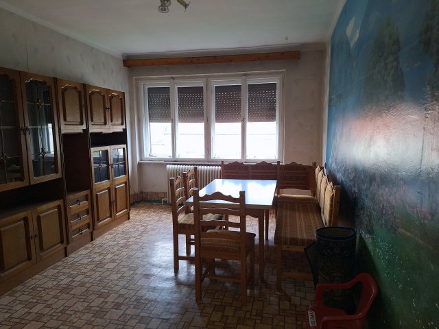 Eladó családi ház, Sopronban 135 M Ft, 6 szobás