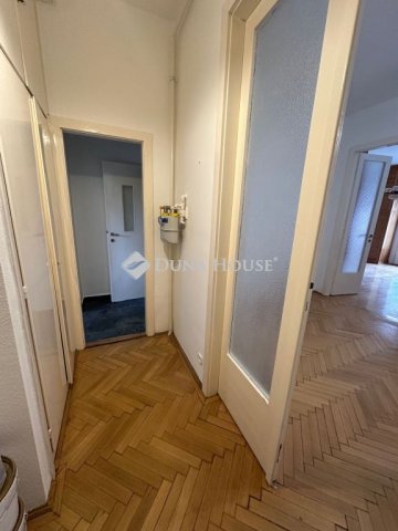 Kiadó téglalakás, albérlet, Budapesten, V. kerületben, 3 szobás