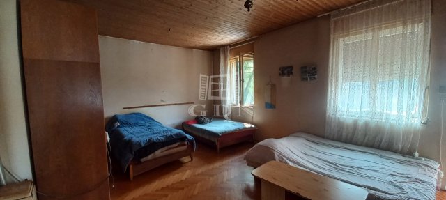 Eladó családi ház, Baján 32.99 M Ft, 1 szobás