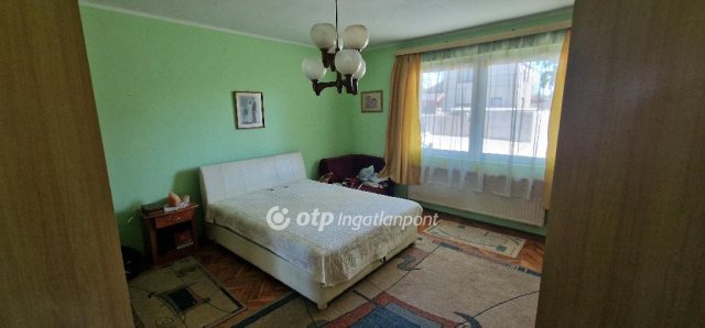 Eladó családi ház, Győrött 98.8 M Ft, 3+3 szobás