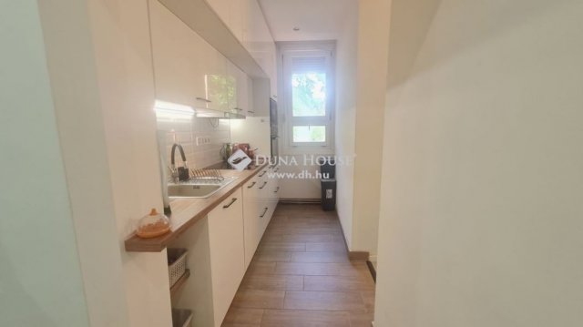 Eladó téglalakás, Zalaegerszegen 55 M Ft, 4 szobás