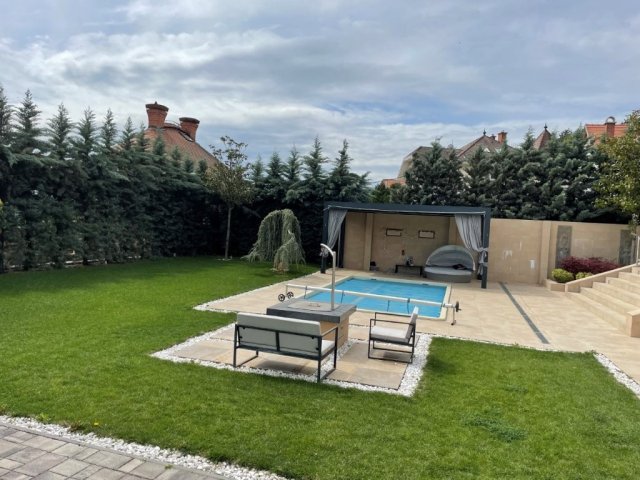 Eladó családi ház, Budaörsön 439.9 M Ft, 6 szobás