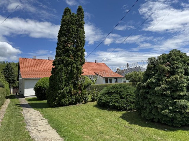 Eladó családi ház, Újudvaron 27.5 M Ft, 2 szobás