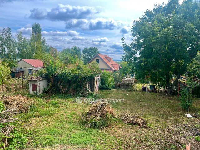 Eladó családi ház, Balatonalmádiban 95 M Ft, 2+1 szobás