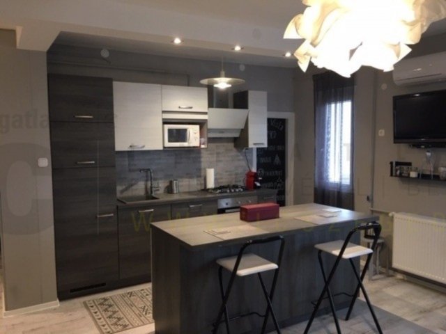 Kiadó téglalakás, albérlet, Szegeden 250 E Ft / hó, 2+1 szobás