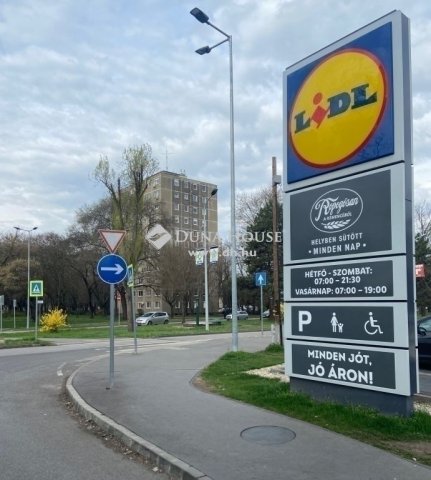 Eladó panellakás, Budapesten, XV. kerületben 69.99 M Ft
