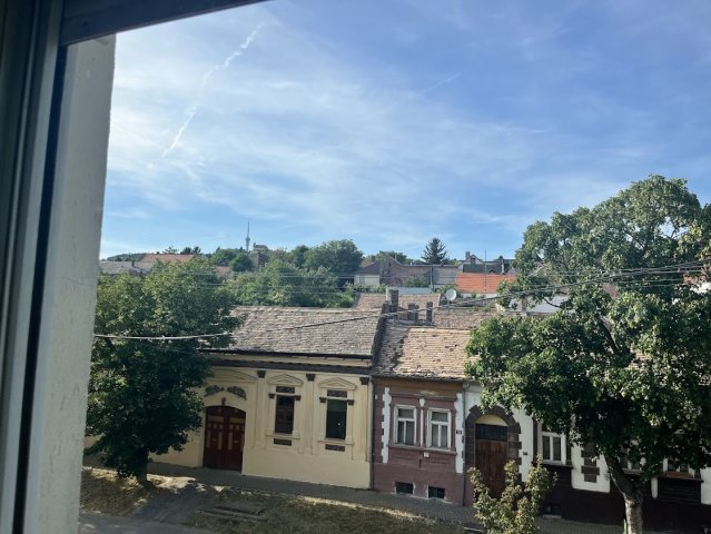Eladó téglalakás, Pécsett 43.5 M Ft, 2 szobás