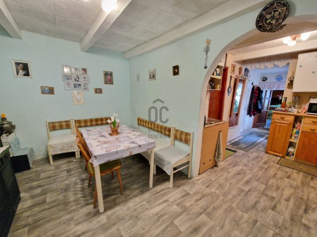 Eladó családi ház, Cegléden 25.9 M Ft, 2 szobás