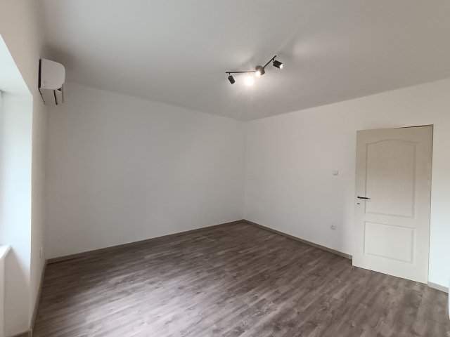 Eladó téglalakás, Budapesten, XI. kerületben 49.99 M Ft