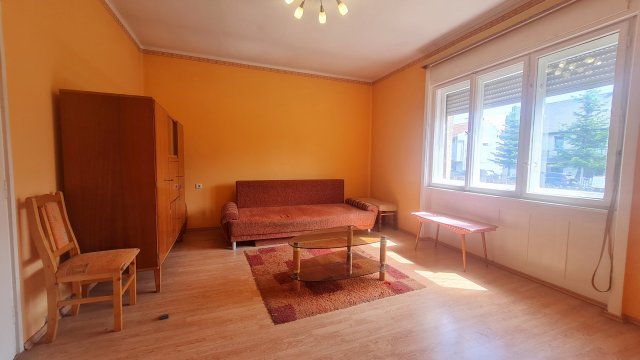 Eladó családi ház, Kehidakustányban 32 M Ft, 2 szobás