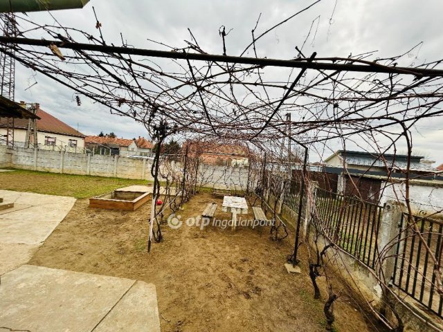 Eladó családi ház, Hajdúhadházon 19.9 M Ft, 2 szobás
