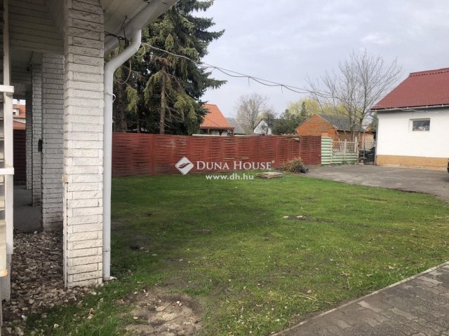 Eladó családi ház, Fóton 104 M Ft, 6 szobás