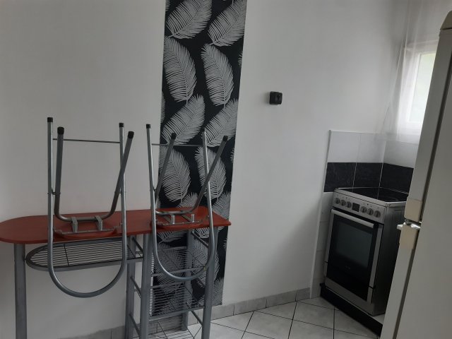 Eladó panellakás, Salgótarjánban 24.5 M Ft, 1+1 szobás