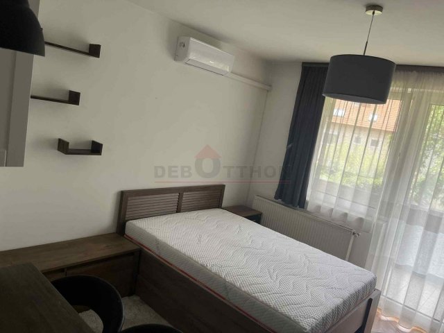 Kiadó téglalakás, albérlet, Debrecenben 190 E Ft / hó, 1 szobás