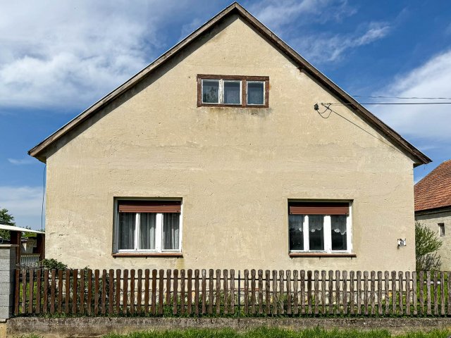 Eladó családi ház, Felsőszentmártonon 15.5 M Ft, 3 szobás