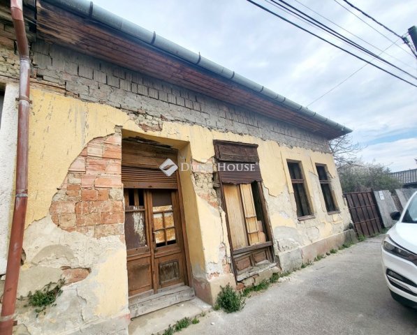 Eladó családi ház, Szécsényen 11 M Ft, 2 szobás