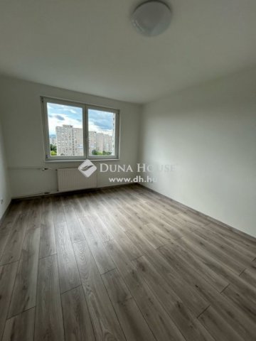 Eladó panellakás, Budapesten, XV. kerületben 63.9 M Ft, 2 szobás