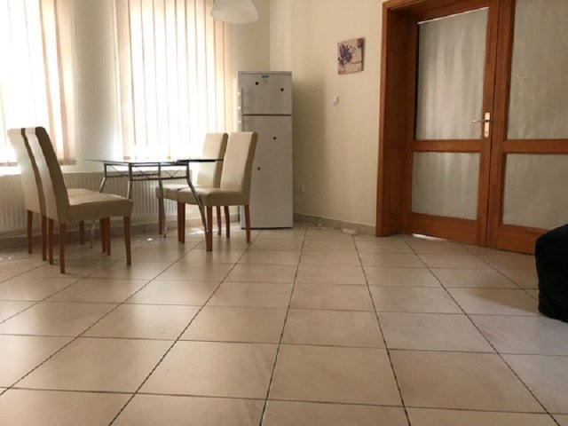 Kiadó téglalakás, albérlet, Pécsett 320 E Ft / hó, 4 szobás