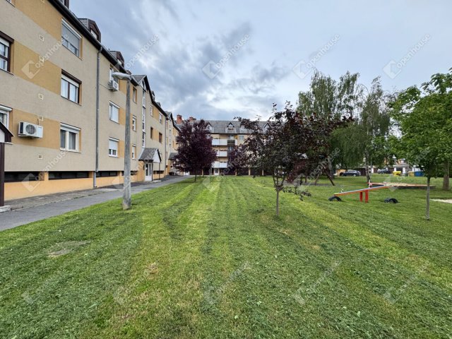 Eladó téglalakás, Zalaegerszegen 26.9 M Ft, 3 szobás