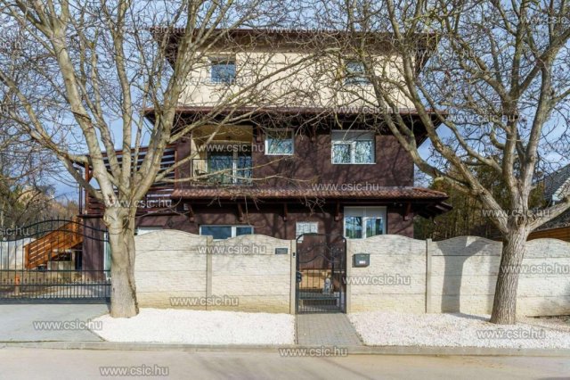 Eladó családi ház, Érden 119 M Ft, 6 szobás