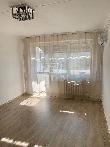 Kiadó panellakás, albérlet, Budapesten, XXII. kerületben