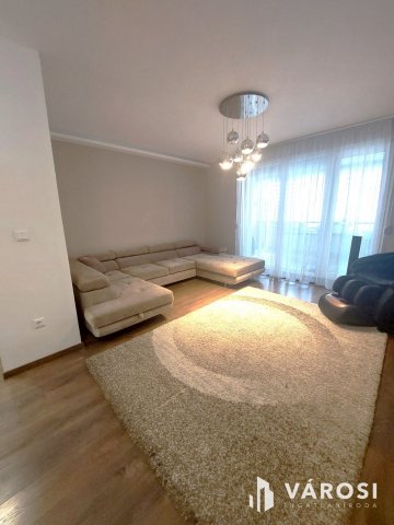 Eladó téglalakás, Debrecenben 99.9 M Ft, 4 szobás