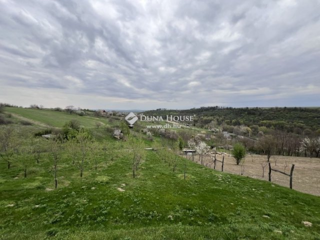 Eladó telek, Nyergesújfaluban 17.9 M Ft / költözzbe.hu