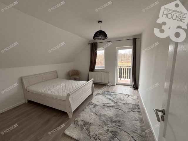 Eladó téglalakás, Nagykőrösön 37.99 M Ft, 3 szobás