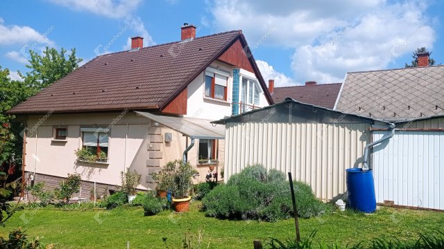 Eladó családi ház, Zalaegerszegen 98 M Ft, 5 szobás
