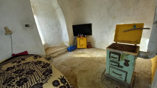 Eladó mezogazdasagi ingatlan, Decsen 6.9 M Ft