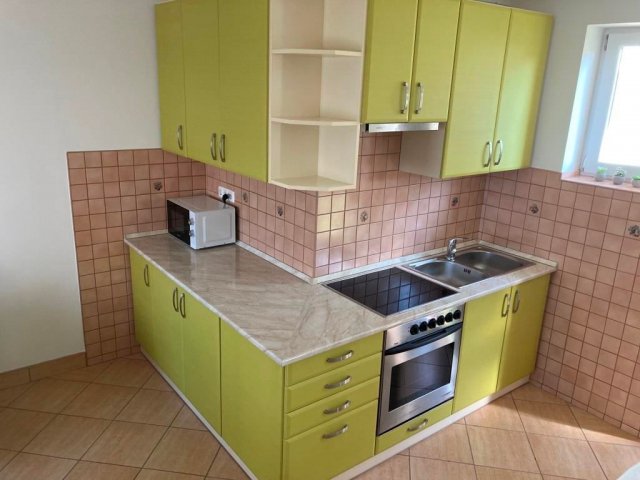 Kiadó téglalakás, albérlet, Pécsett 180 E Ft / hó, 1+1 szobás