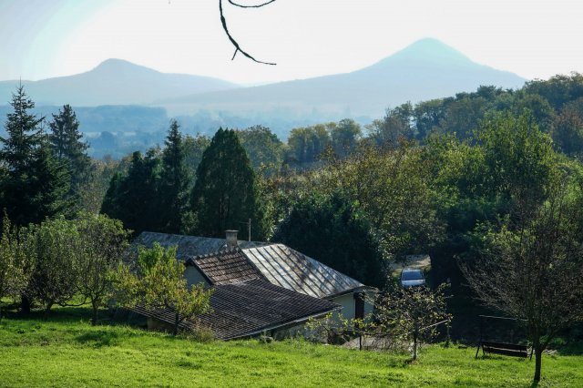 Eladó nyaraló, Kisapátiban 47 M Ft, 5 szobás