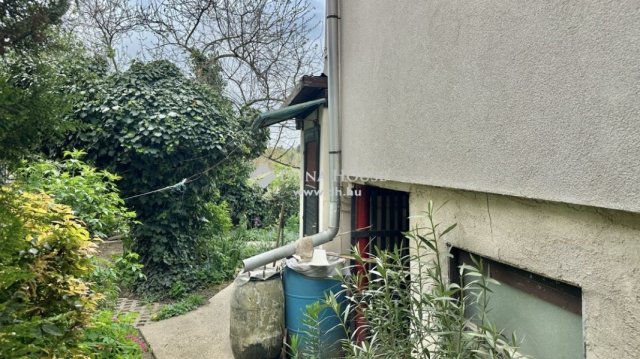 Eladó családi ház, Pilisborosjenőn 89.99 M Ft, 3 szobás
