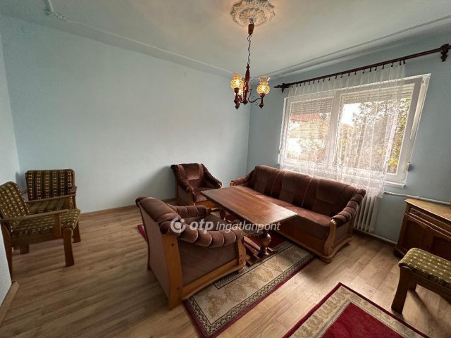 Eladó családi ház, Nyíregyházán 40 M Ft, 2 szobás