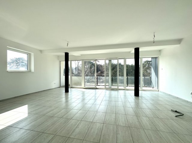 Eladó téglalakás, Balatonföldváron 85 M Ft, 2 szobás