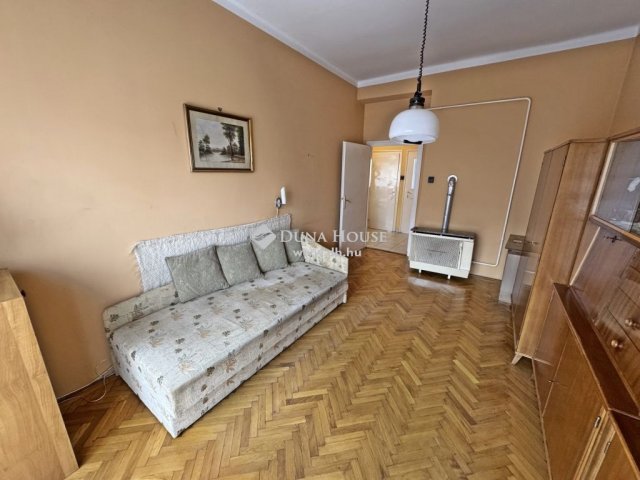 Eladó téglalakás, Nagykanizsán 31.5 M Ft, 2 szobás