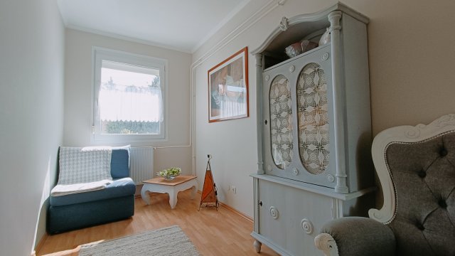 Eladó téglalakás, Hévízen 101 M Ft, 4 szobás