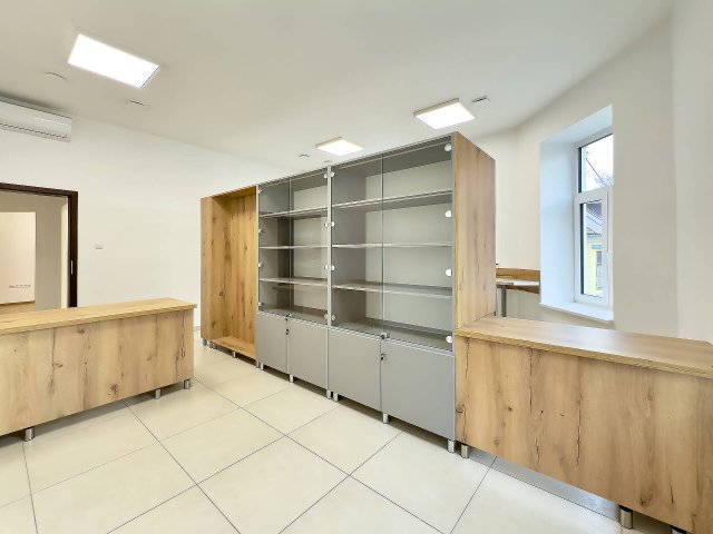 Eladó iroda, Egerben 192 M Ft, 5 szobás / költözzbe.hu