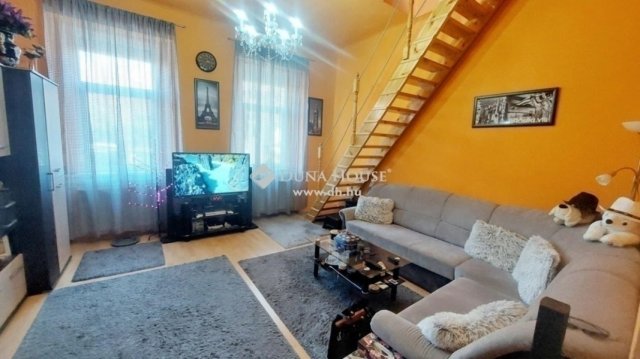 Eladó téglalakás, Budapesten, XV. kerületben 53.8 M Ft, 2 szobás
