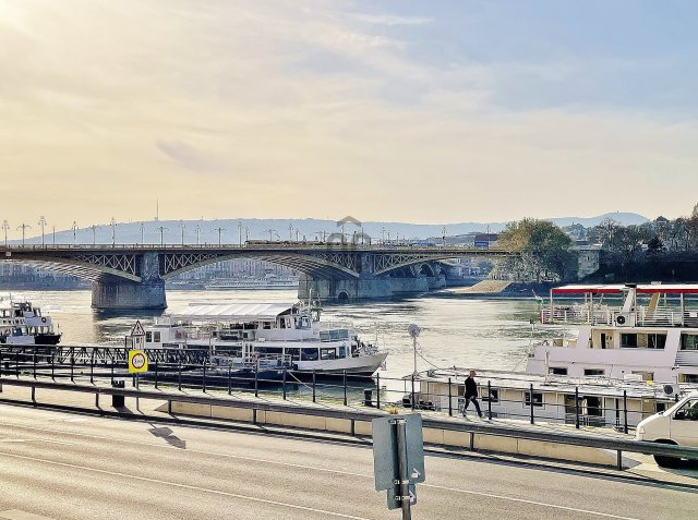 Eladó téglalakás, Budapesten, XIII. kerületben 108 M Ft