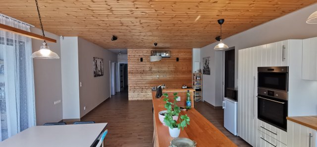 Eladó családi ház, Győrújbaráton 139.9 M Ft, 4 szobás