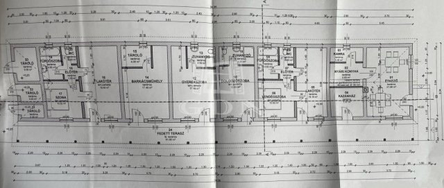 Eladó családi ház, Berekfürdőn 29.9 M Ft, 6+3 szobás