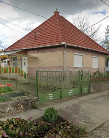 Eladó családi ház, Szűcsin 29.9 M Ft, 3 szobás